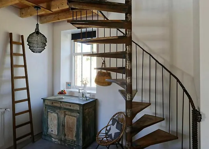 Proche Du Mans : Nature, Objets Atypiques Et Ambiance Familiale - Fr-1-410-249